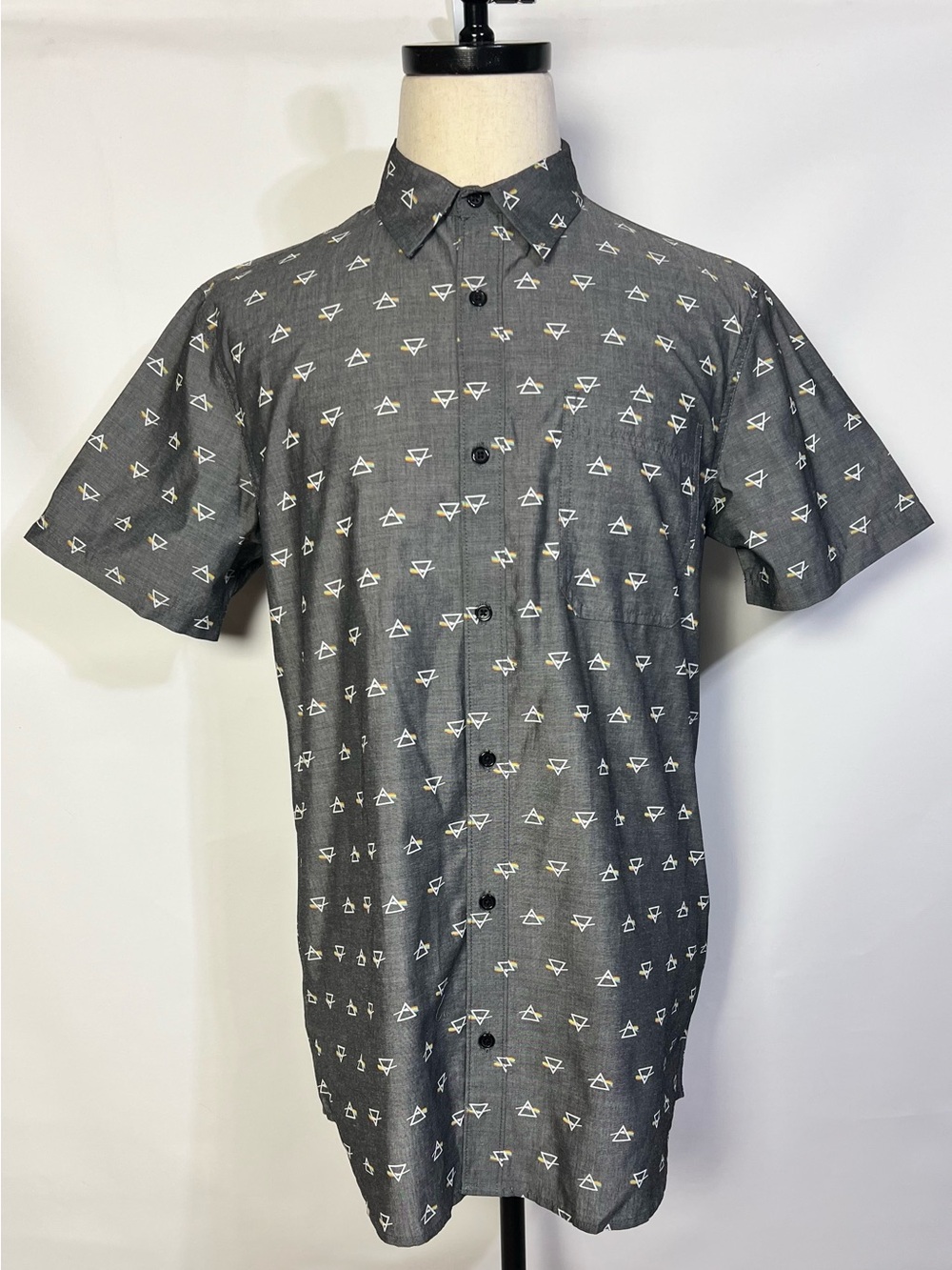 Men's Short-Sleeve Gray Pink Floyd Button-Up Shirt with prism Print